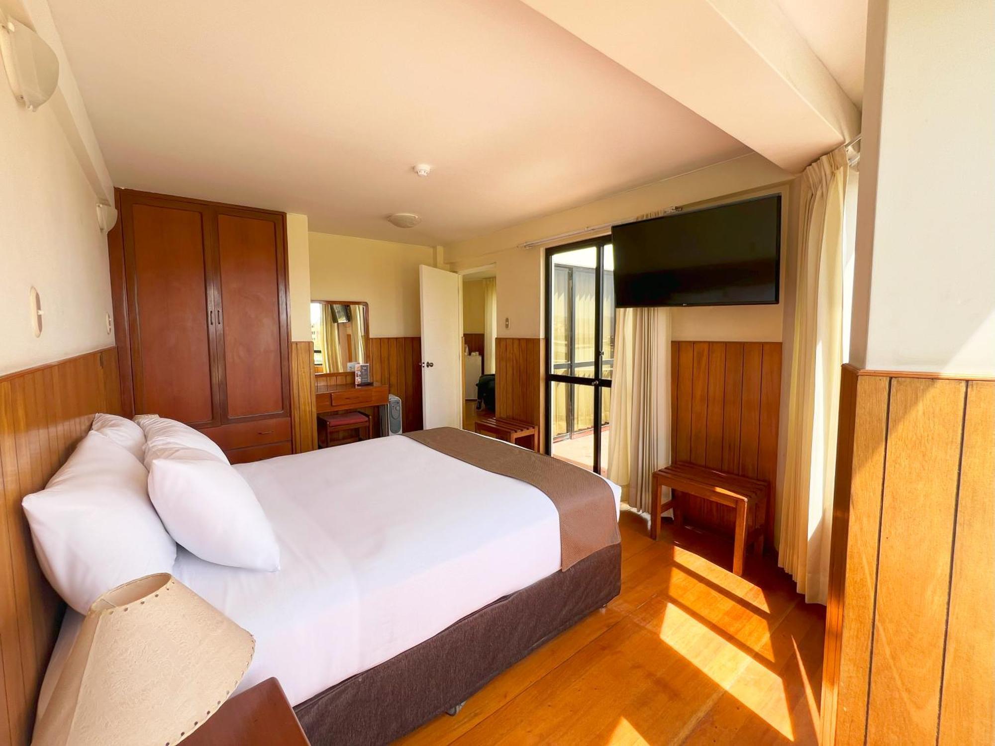 Dm Hoteles Arequipa Pachacutec Buitenkant foto